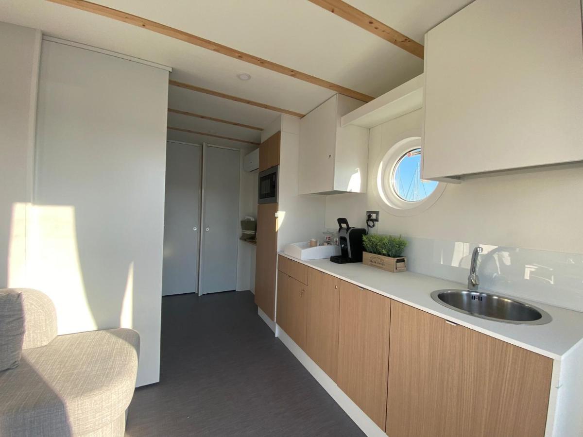Marina Del Gargano Houseboat Hotell Manfredonia Eksteriør bilde
