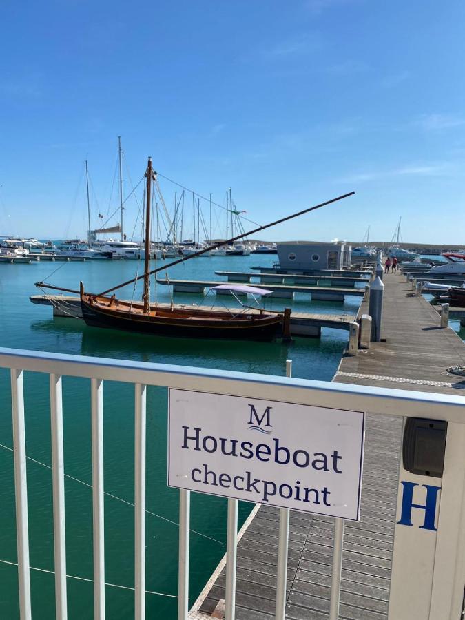 Marina Del Gargano Houseboat Hotell Manfredonia Eksteriør bilde