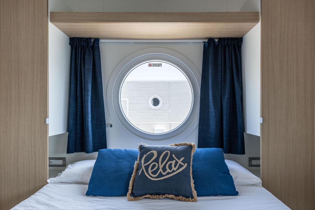 Marina Del Gargano Houseboat Hotell Manfredonia Eksteriør bilde