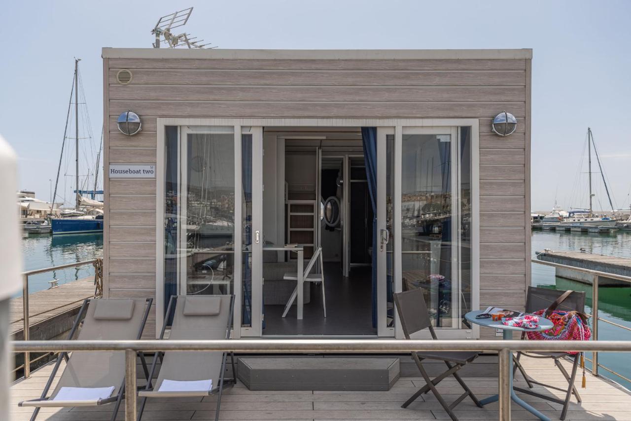 Marina Del Gargano Houseboat Hotell Manfredonia Eksteriør bilde