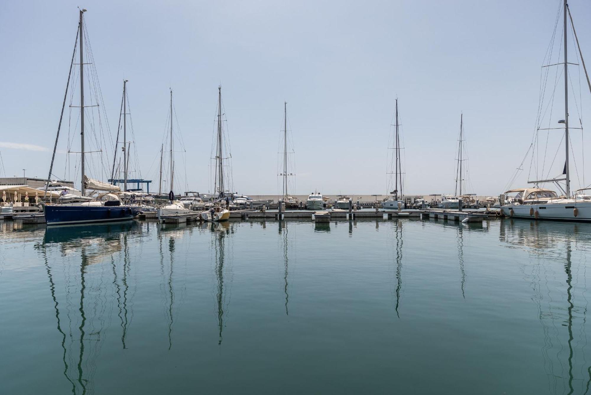 Marina Del Gargano Houseboat Hotell Manfredonia Eksteriør bilde